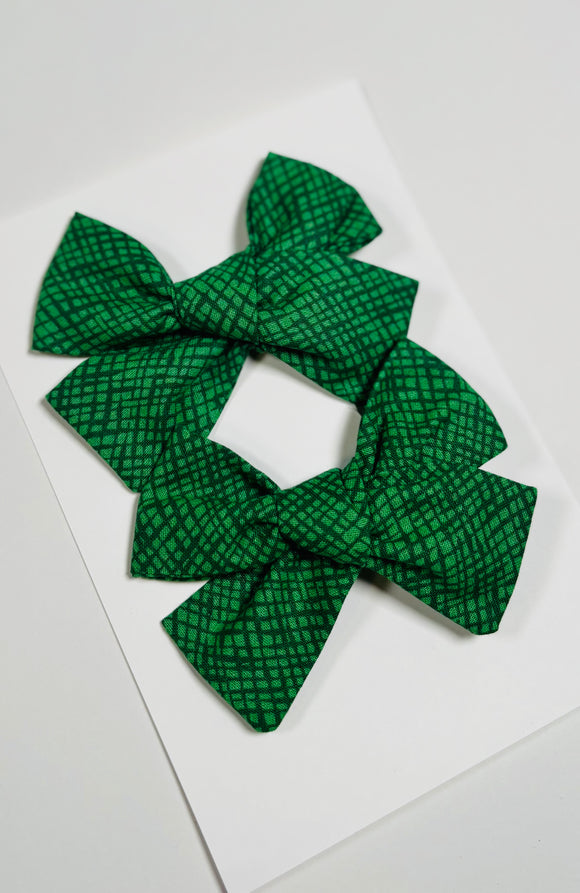 Green - Set of 2 Clips bow