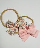 Flower + pink Set of 2 elastic band bow