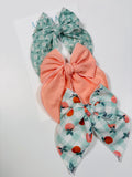 Naranjas + Coral + daisies  - 3 clip big bow