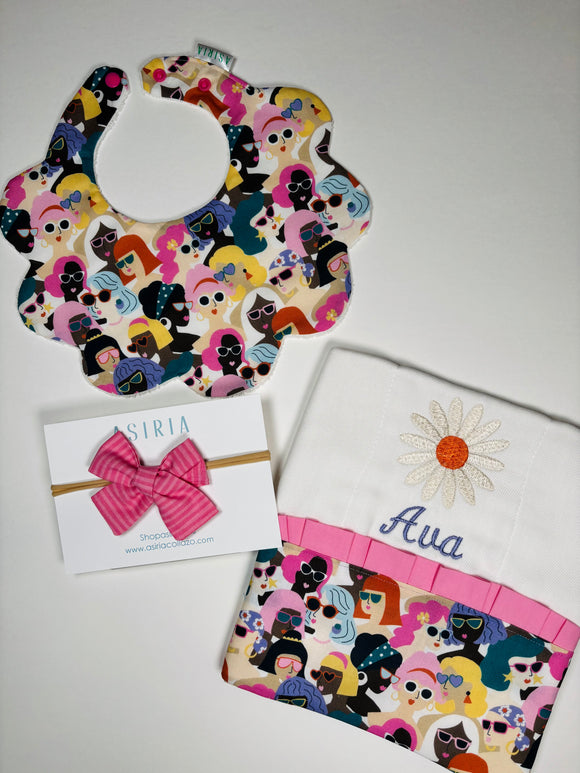 Daisy & girls + burp Cloth Set