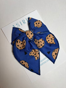 Cookies -Single Clip Serge Bow