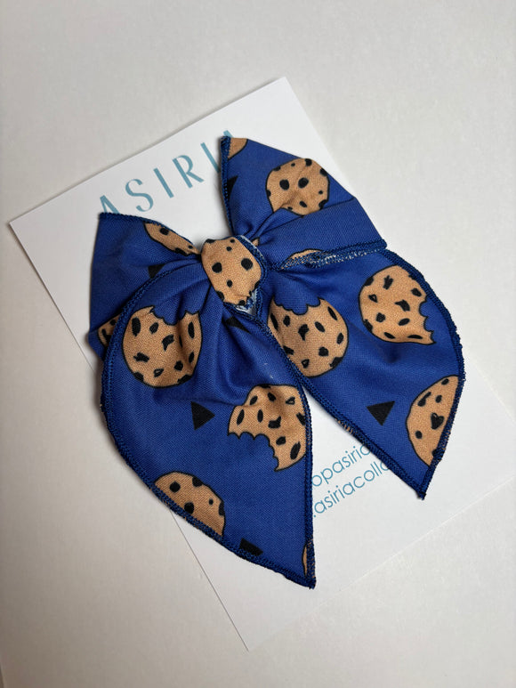 Cookies -Single Clip Serge Bow