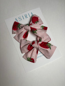Strawberry Twins  - Set of 2 Clips bow