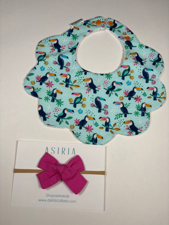 Toucan bib + Bow