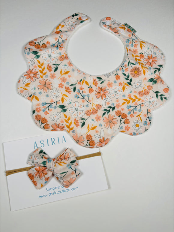 Coral flower bib + Bow