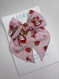 Strawberry S Cake  -Single Clip Serge Bow